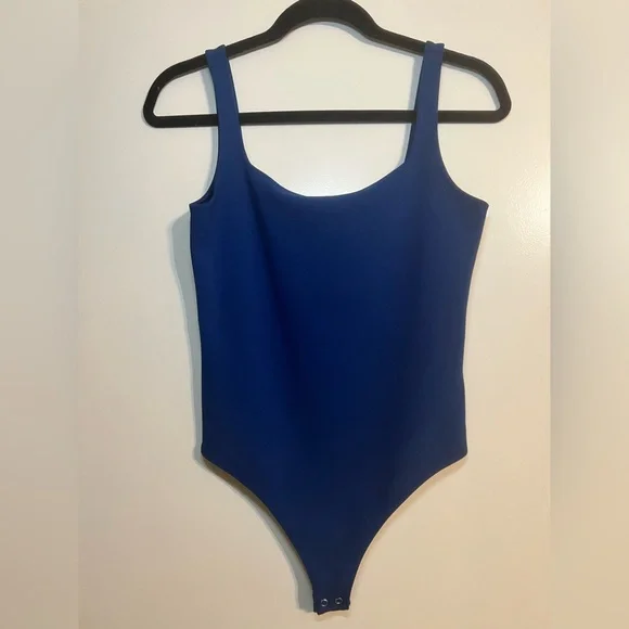 Express Royal Blue Square Neck Bodysuit Express Blush Pink Square Neck Bodysuit - Picture 3 of 8